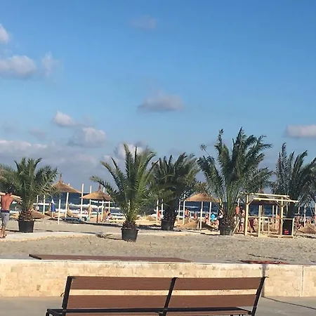 Aqua 6 Mamaia Nord Apartment *